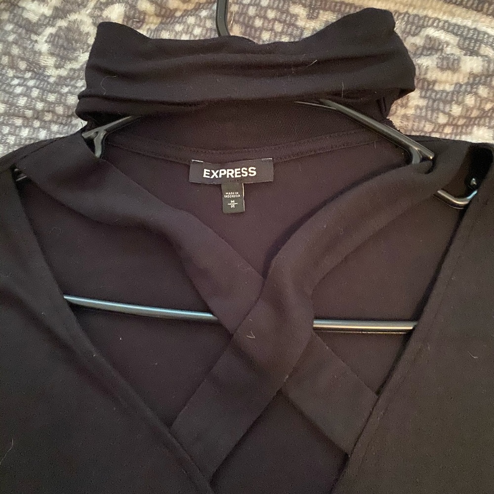 Black express blouse!